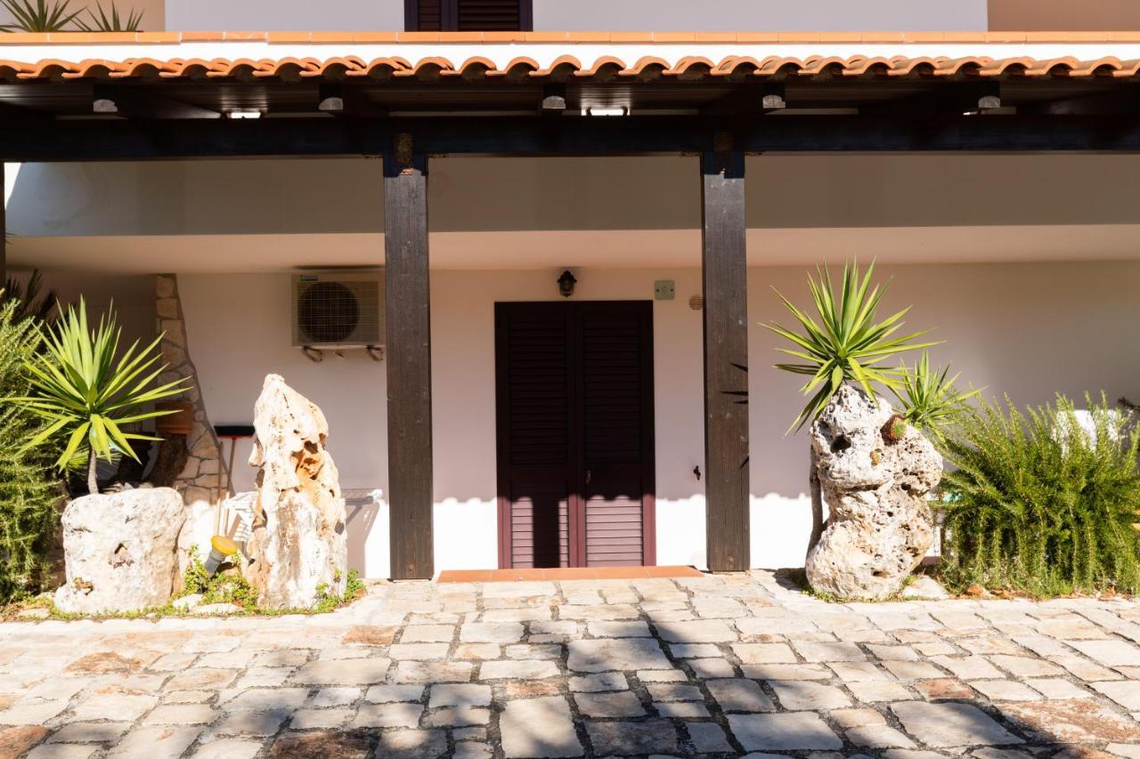 Residence Villantica Vieste Bagian luar foto