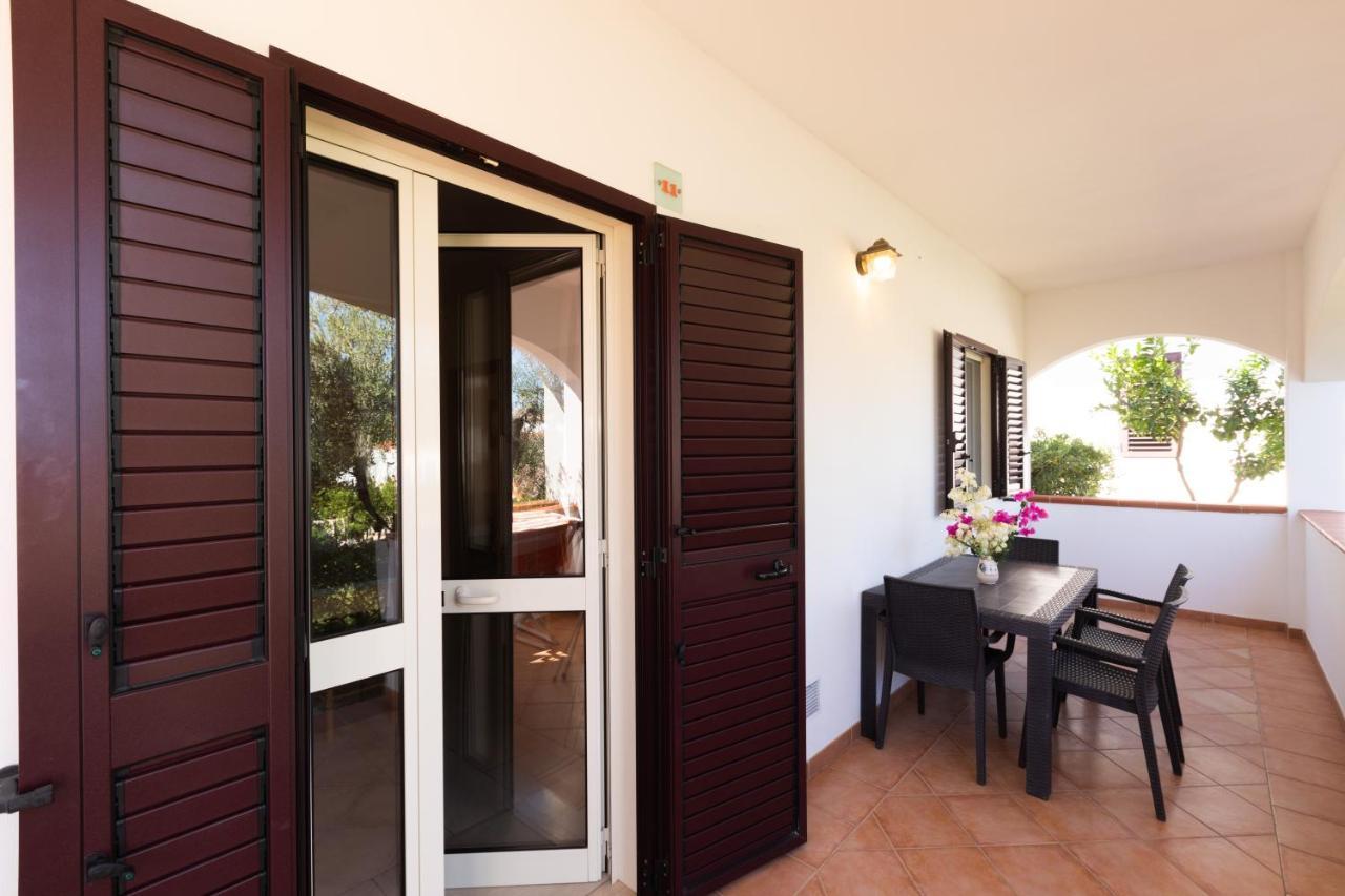 Residence Villantica Vieste Bagian luar foto