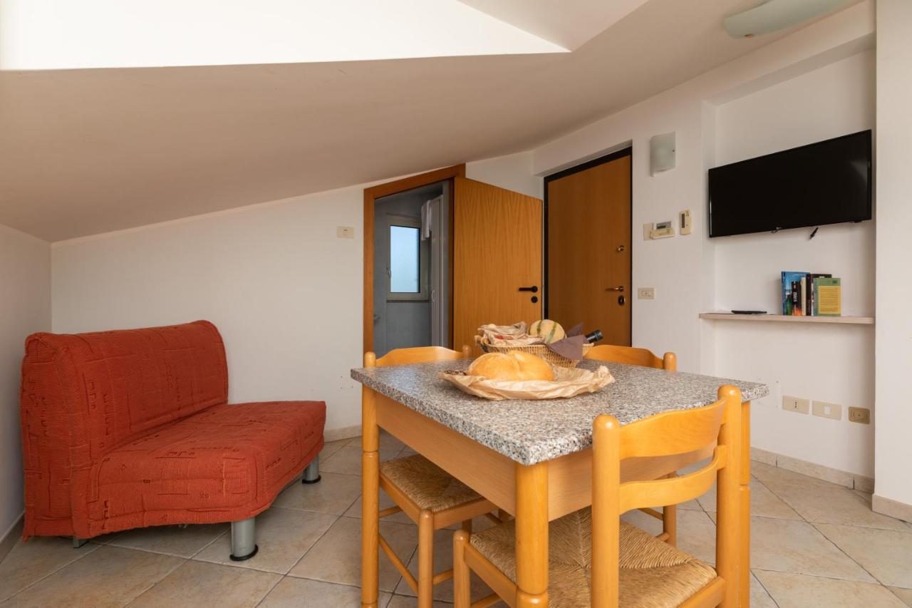 Residence Villantica Vieste Bagian luar foto