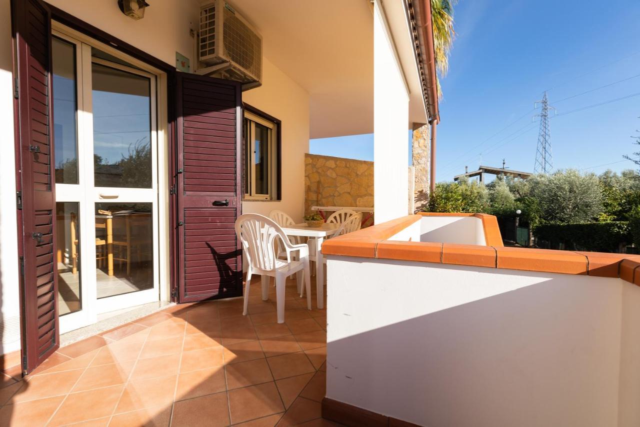 Residence Villantica Vieste Bagian luar foto
