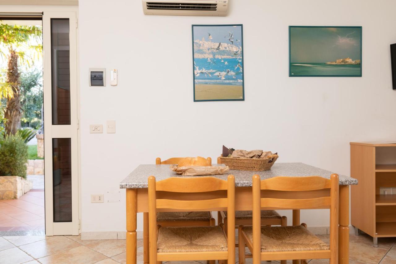 Residence Villantica Vieste Bagian luar foto