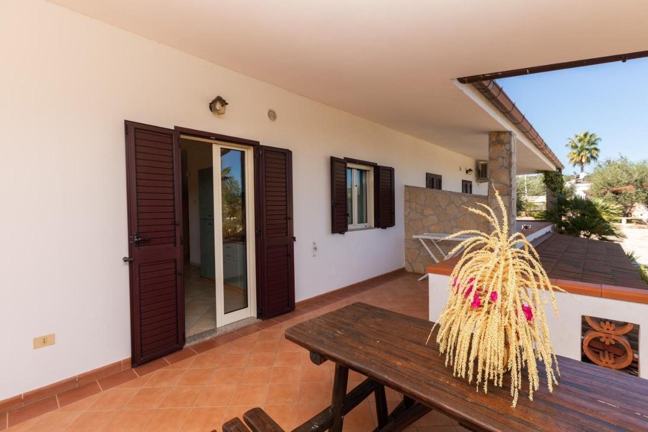 Residence Villantica Vieste Bagian luar foto